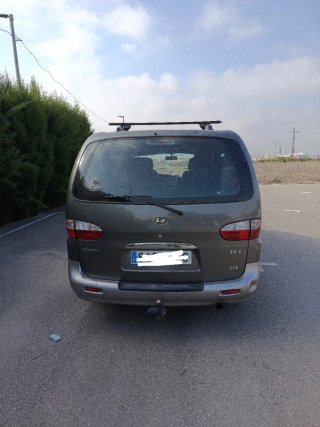Hyundai H-1 2004