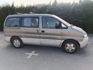 Hyundai H-1 2004