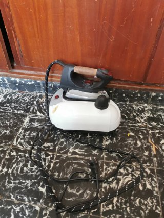 Plancha de vapor con base