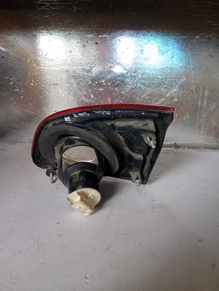 PILOTO TRASERO IZQUIERDO INTERIOR Nissan Qashqai (J10)(01.2007->)