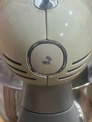 Amasadora Batidora Smeg Crema con 4 accesorios