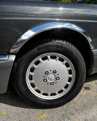 Mercedes-Benz 500 SEL 1989