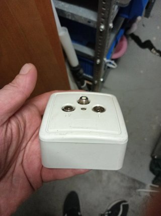 Enchufe TV SAT R