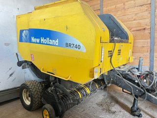 Empacadora New Holland BR740