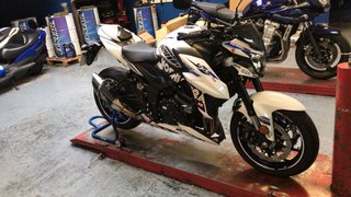 Suzuki GSX-S750 Edición Yoshimura