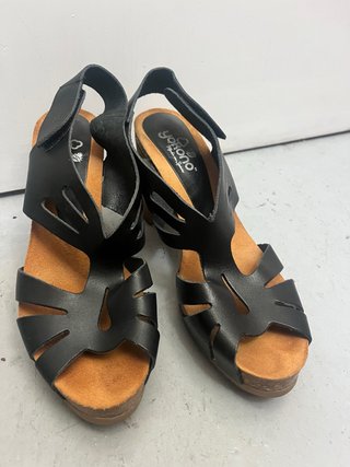 Sandalias Yokono Negras