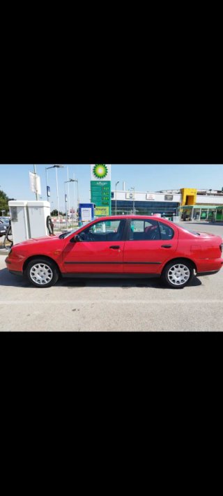 Nissan Primera 2000