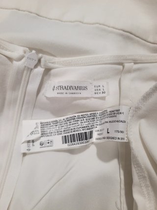 Vestido Blanco con Espalda Descubierta