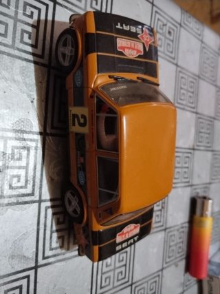 Coche Scalextric SEAT Rally de Asturias