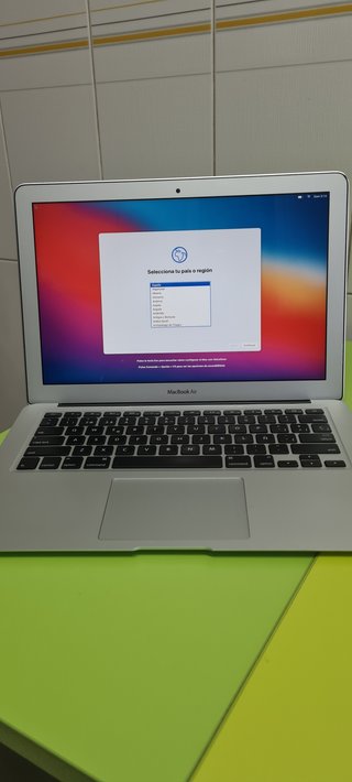 Macbook Air 13" I5/128Gb/8Gb Año 2015