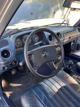 Mercedes Benz 230E 1982