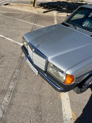 Mercedes Benz 230E 1982