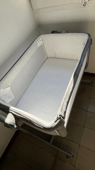 Cuna Colecho Chicco Next2Me Magic Gris /Como Nuevo