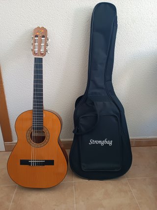 Guitarra Admira Infante para niño