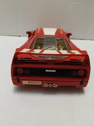 Ferrari F40 1/18