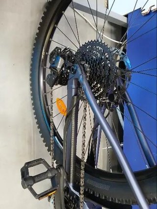 Bicicleta eléctrica montaña E-Expl 520 azul noche