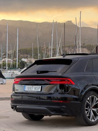 Audi Q8 60 TFSIe Black Line Plus