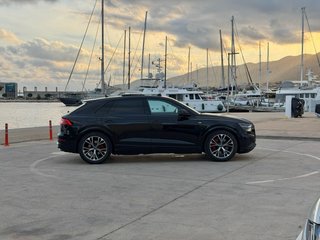 Audi Q8 60 TFSIe Black Line Plus