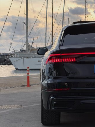 Audi Q8 60 TFSIe Black Line Plus