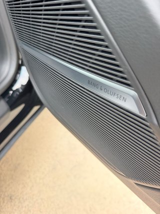 Audi Q8 60 TFSIe Black Line Plus