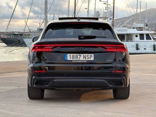 Audi Q8 60 TFSIe Black Line Plus