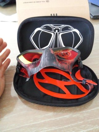 ☸️Mascara Alpha wolf red stone ( espejo)