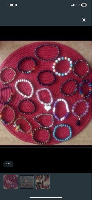 Regalo 1 llavero comprando 2 Pulseras nuevos