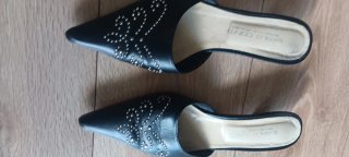 Sandalias negras CARLO CONTI tacon chupete