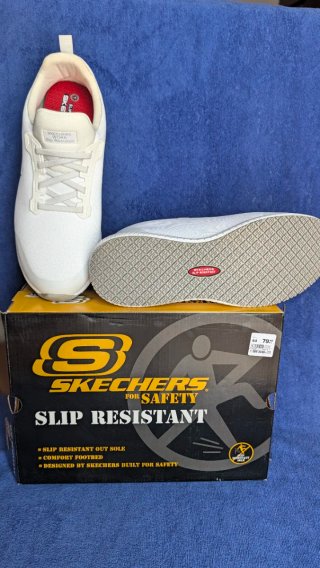 Zapatillas Skechers Slip Resistant Blancas