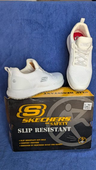 Zapatillas Skechers Slip Resistant Blancas