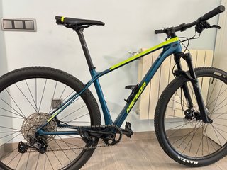 Bicicleta Merida Carbono orbea trek cube scott mmr