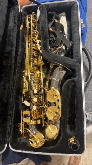 Saxofón Alto Bernard
