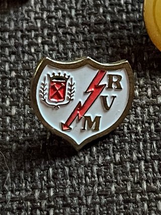 Colección de 23 Pins de Fútbol