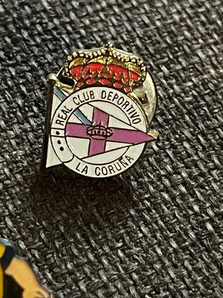 Colección de 23 Pins de Fútbol