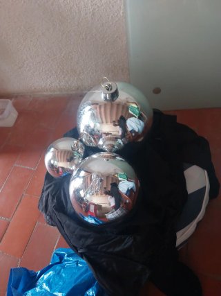 Bolas de Navidad Grandes y Pequeñas