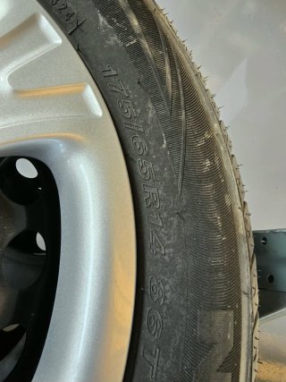 4 Neumáticos con Llantas para Kia Picanto
