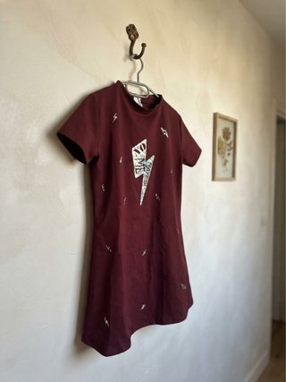Vestido granate manga corta