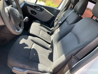 Nissan NV300 2019
