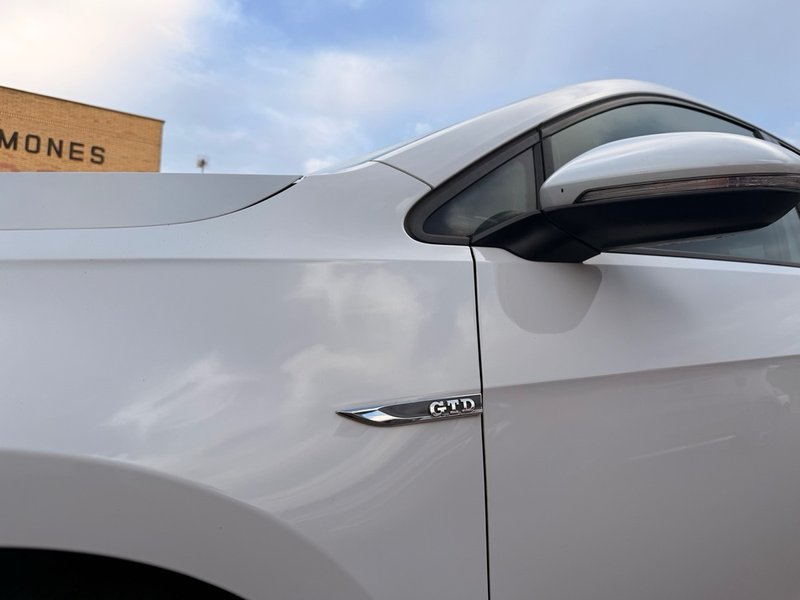 Volkswagen Golf 2019, foto 18