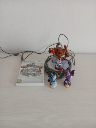 Skylanders Giants Wii con portale e personaggi