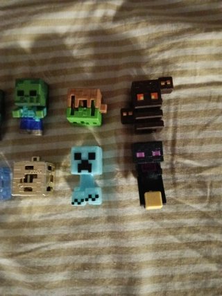Figuras Minecraft Kinder Joy