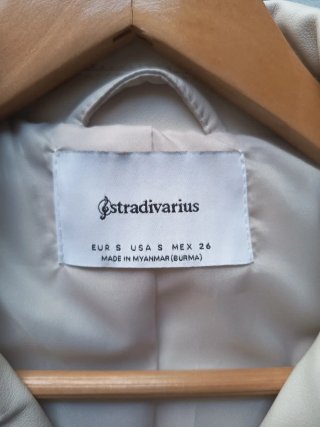 Cazadora Biker Stradivarius Blanca Talla S