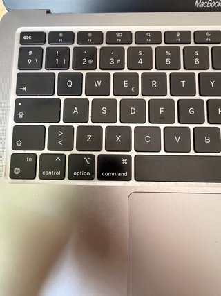 MacBook Air 13” M1 8GB