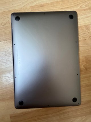 MacBook Air 13” M1 8GB