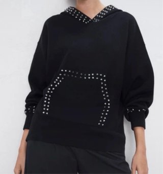 Sudadera Zara Negra Tachuelas