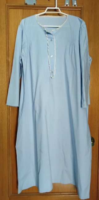 Camisón vintage azul celeste con encaje