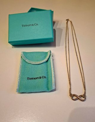 Colgante Tiffany & Co. Infinito Plata
