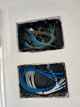 Electricista 24 h  TEL: 643 06 99 89