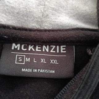 Sudadera McKenzie con capucha y cremallera