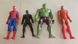 4 Figuras Marvel: Spiderman, Hulk, Iron Man, Black